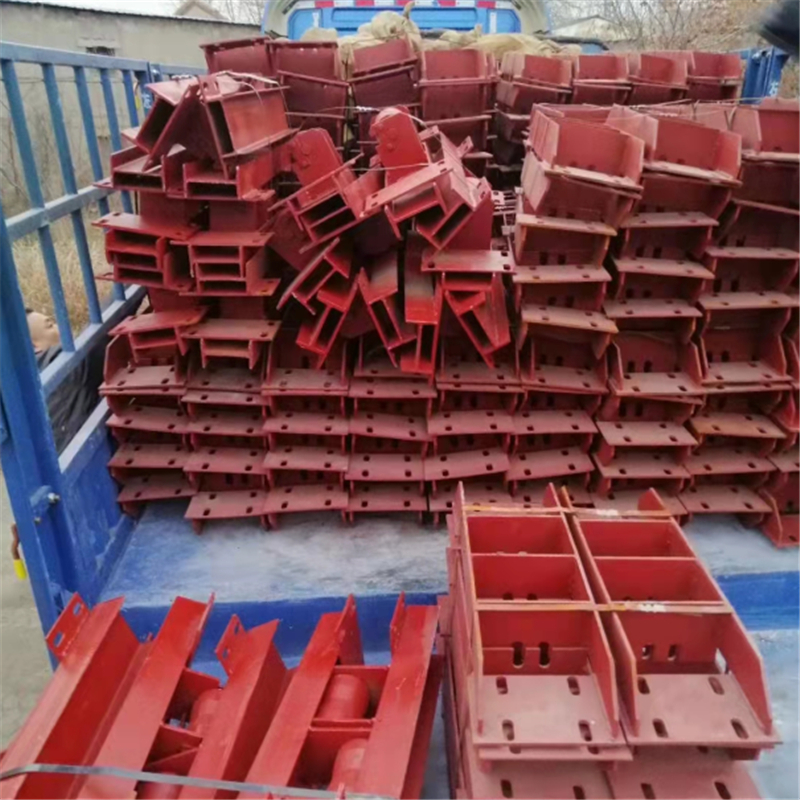 華礦重工一匹無(wú)極繩絞車(chē)配件發(fā)往四川攀枝花