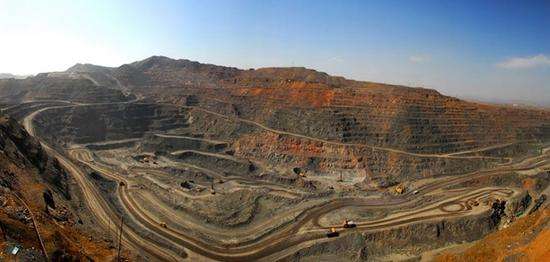 1-1P5310UF0252.jpg 1-1P5310UF0252.jpg